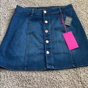 Celebrity pink denim skirt NWT size 3 26 dark wash